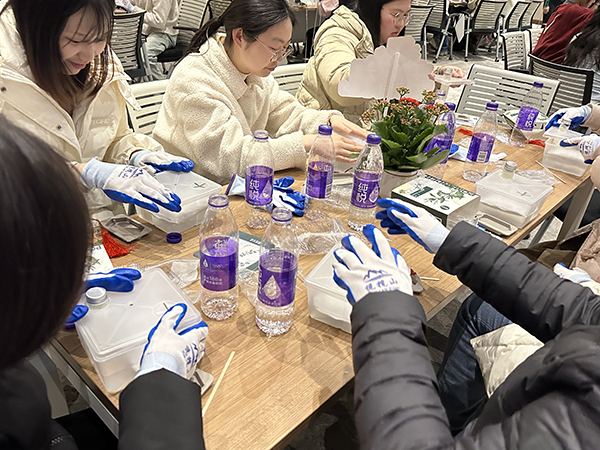 �۽�������ʵ�� ���������ޡ����첩ƽ̨app������������Ů��ڹŷ������˶�