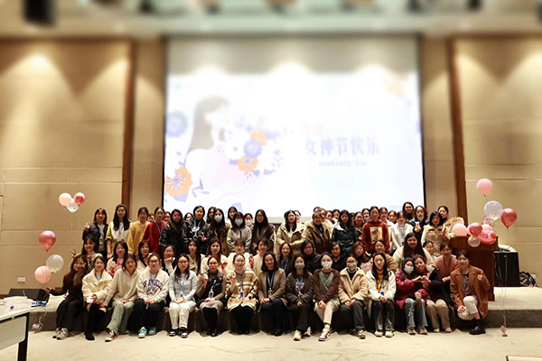 �۽�������ʵ�� ���������ޡ����첩ƽ̨app������������Ů��ڹŷ������˶�